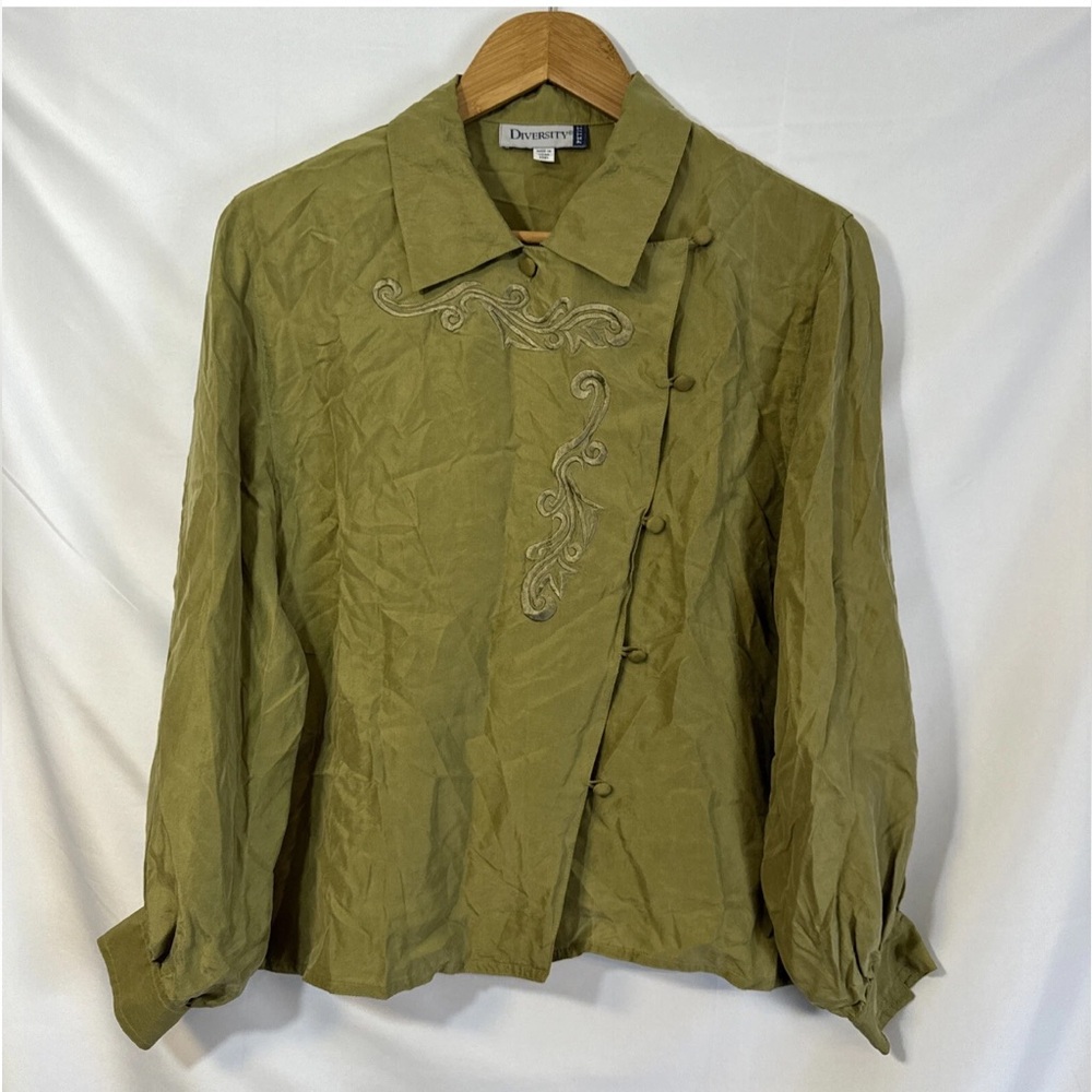 Vintage Diversity army green silk top western asymmetrical buttoned‎ EVC size
